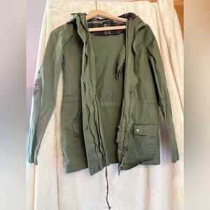 Green and plaid jacket - size s